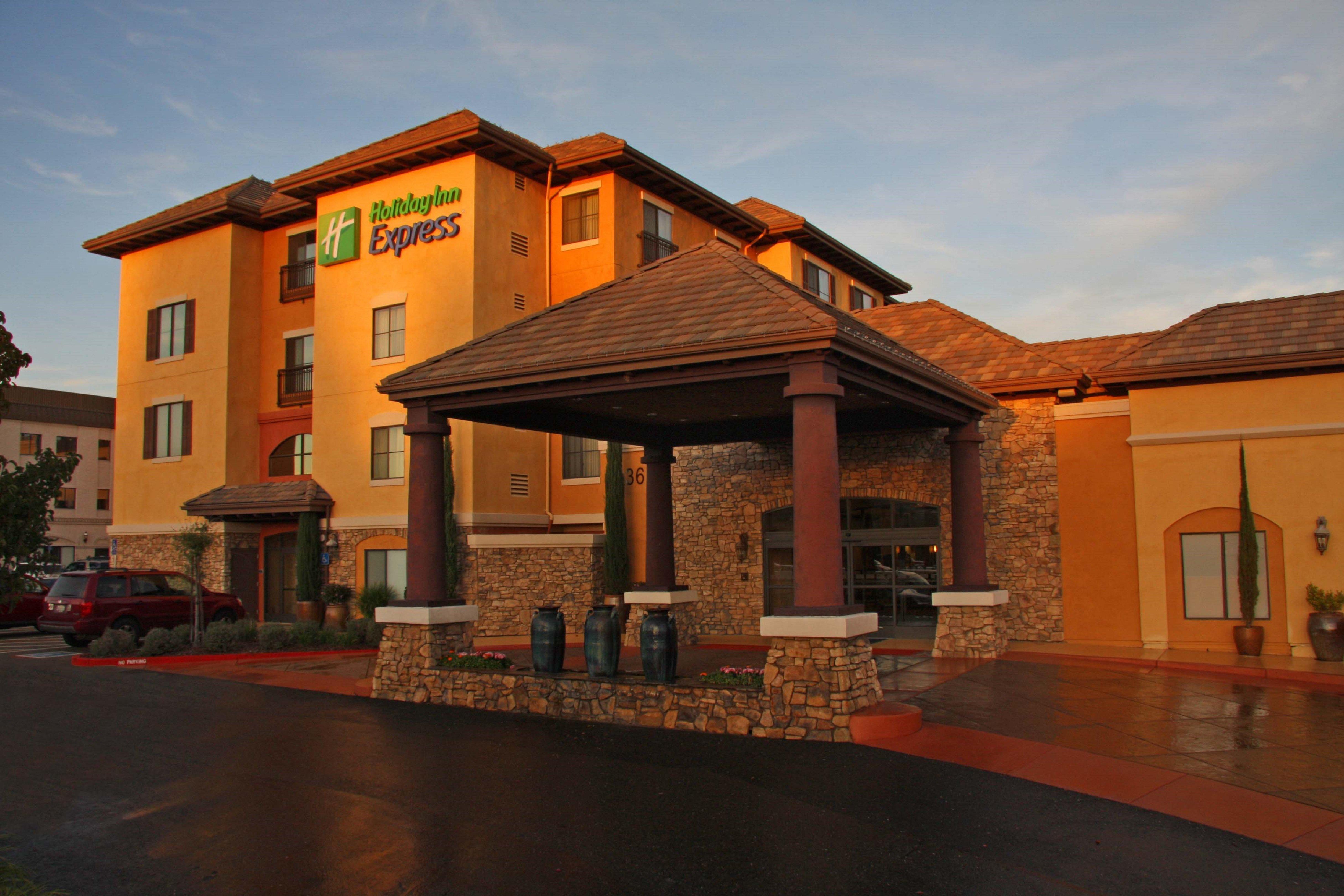 Holiday Inn Express Hotel & Suites El Dorado Hills By Ihg Exterior foto